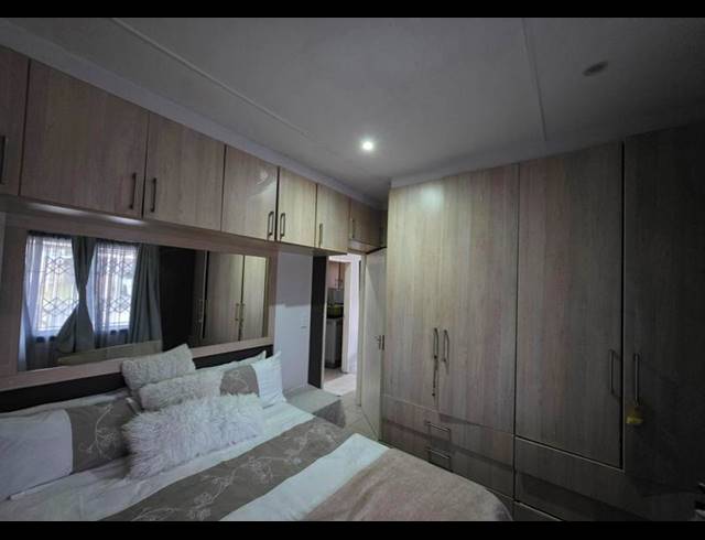 2 BEDROOM SIMPLEX FOR SALE IN REDCLIFFE